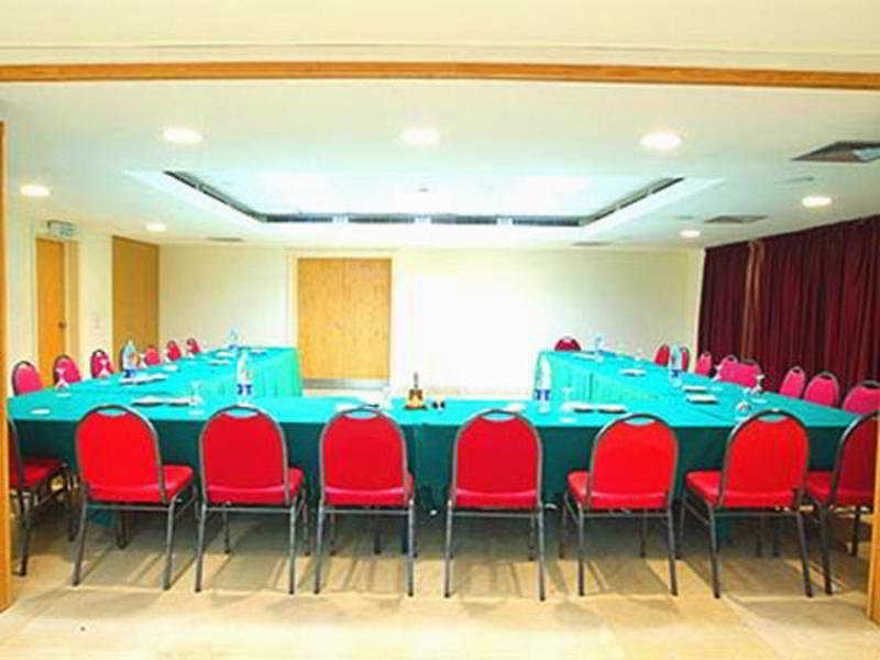 Quality Inn Tripoli Ngoại thất bức ảnh